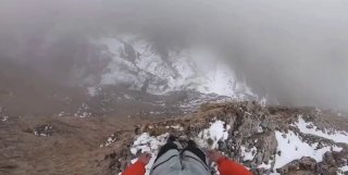 Бейсджампер в Ингушетии чудом выжил после падения со скал