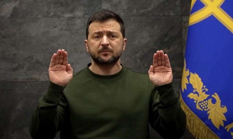 Зеленский пообещал ответ на каждый российский удар