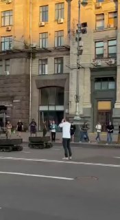 Скандал в Киеве: беспилотники для парада оказались техникой, предназначенной для фронта