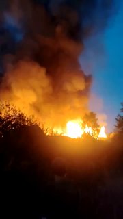 Под Тюменью сгорели восемь домов в цыганском поселке