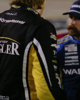 Гонщики NASCAR устроили драку после финиша в Бристоле