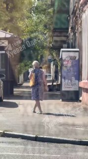 В Одессе полиция избила девушку, помогавшую парню избежать мобилизации