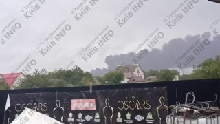 В Бородянке начался пожар после прилёта по складам