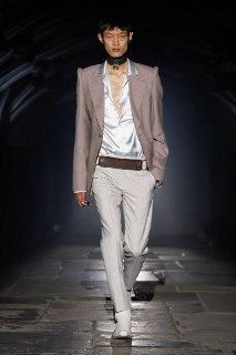 Смотрим дебют Шона МакГира в McQueen