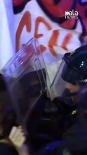 Протесты и забастовки в Италии: столкновения с полицией в Неаполе и дефицит продуктов из-за забастовки дальнобойщиков