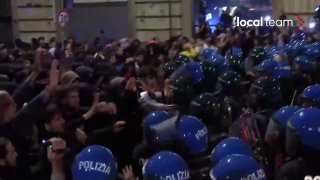 Наркоманка Мелони приказала разогнать антивоенную демонстрацию в центре Рима.