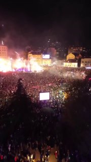 Народные гуляния в Белграде в связи с победой «Студенческого списка» на выборах в парламент