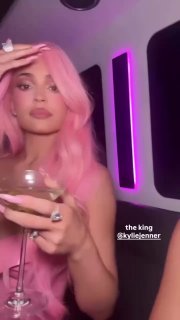 Kylie Cosmetics отметила 10-летний юбилей пышным торжеством