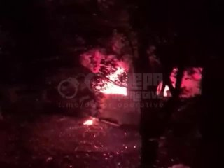 В Шахтёрском повреждены многоэтажки, 11 человек ранены в результате прилета.