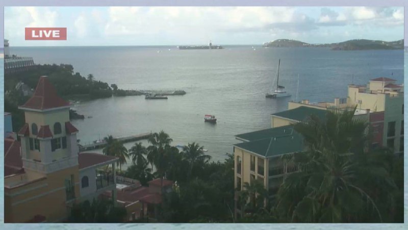 Авианосец ВМС США USS Gerald R. Ford не выходит на оперативные позиции в Карибском море