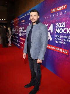 Связи Долиной и коррупционные схемы