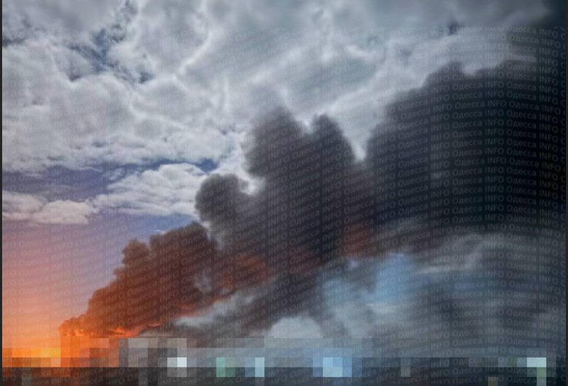 В Одессе после ударов обесточены районы, свет может не быть до 6 декабря.